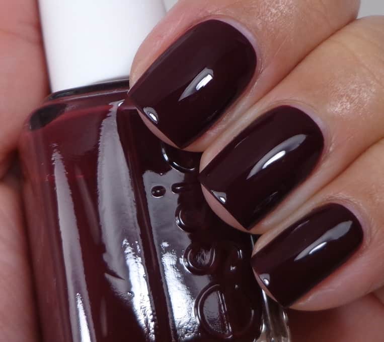 Essie-Shearling-Darling, Nails, beauty blog, DIY, DIY Thanksgiving Nails, Fall nails, halloween crafts, halloween manicure, Thanksgiving Nail Art, Thanksgiving nails, Manicure, nail art, Nail Art Tutorial, nail blog, Nail technology, Nails, Pinterest, tutorial, easy nails, easy nail tutorial, nail blog 